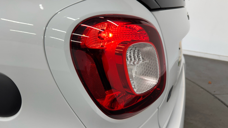 Smart EQ fortwo coupe 60kW EQ Pulse Premium 17kWh 2dr Auto [22kWCh] Electric Coupe